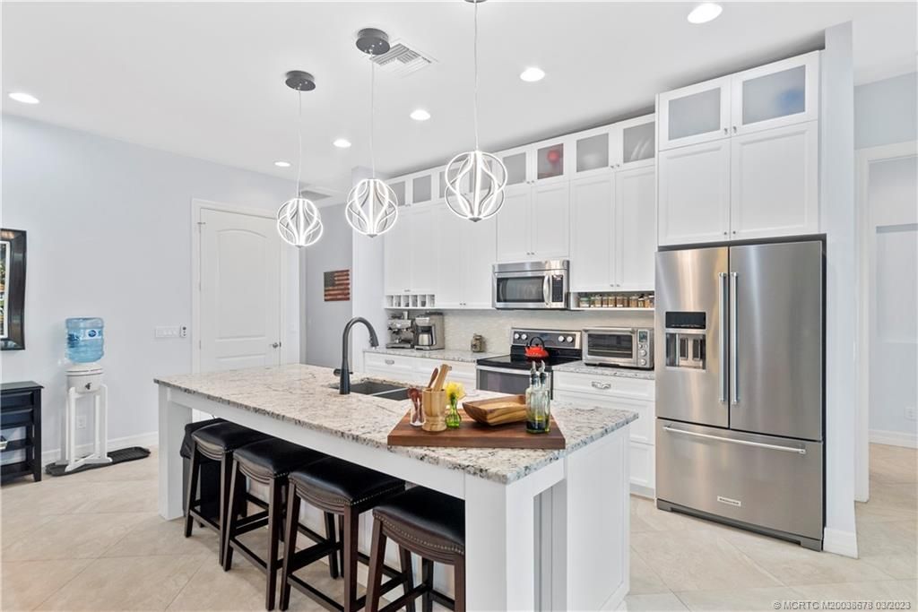 Photo of 1703 Francis Court, Fort Pierce, FL 34949 (MLS # M20038678)