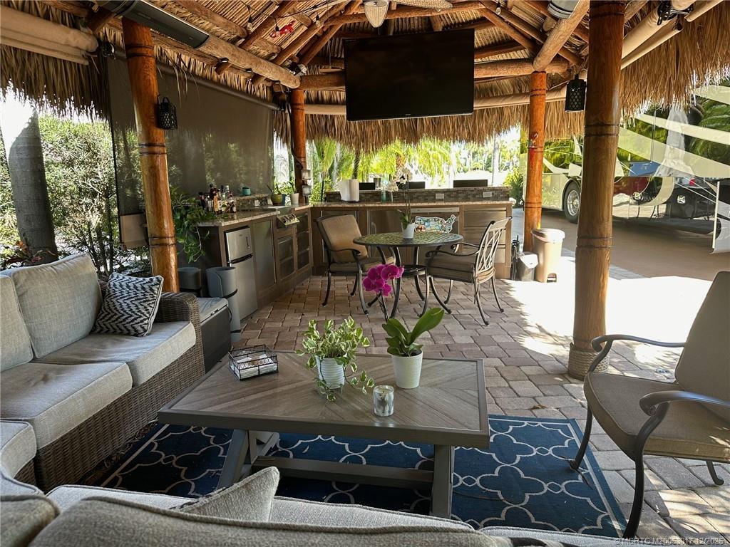 397 NW Chipshot Lane