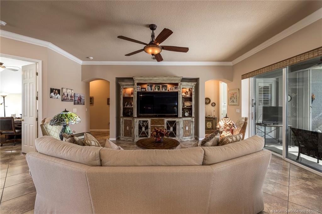 2231 SW Brookhaven Way