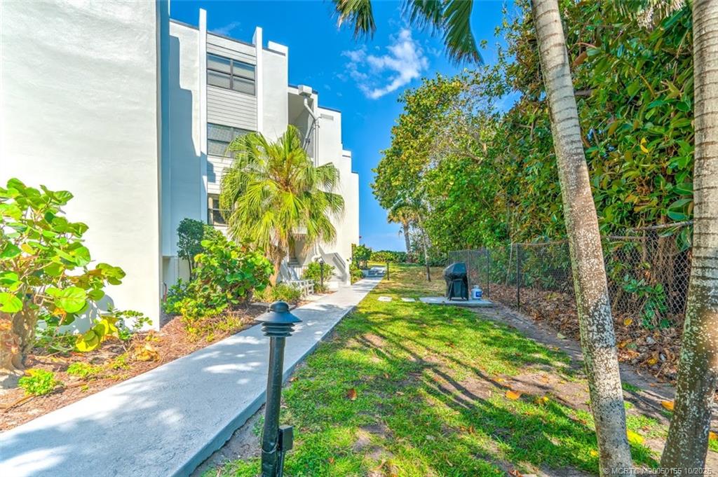 Stuart, Florida 34996, United States, 2 Bedrooms Bedrooms, ,2 BathroomsBathrooms,Residential,Active,108286