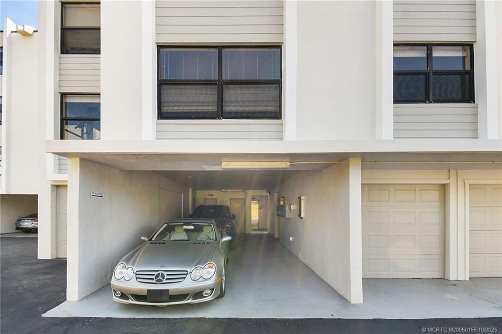 Stuart, Florida 34996, United States, 2 Bedrooms Bedrooms, ,2 BathroomsBathrooms,Residential,Active,108286