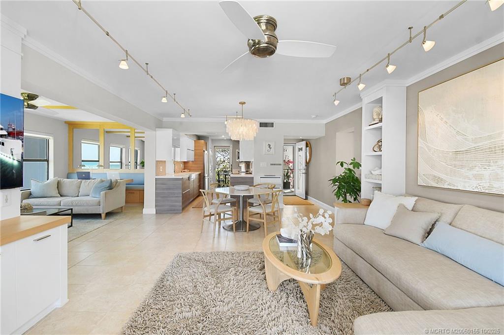 Stuart, Florida 34996, United States, 2 Bedrooms Bedrooms, ,2 BathroomsBathrooms,Residential,Active,108286