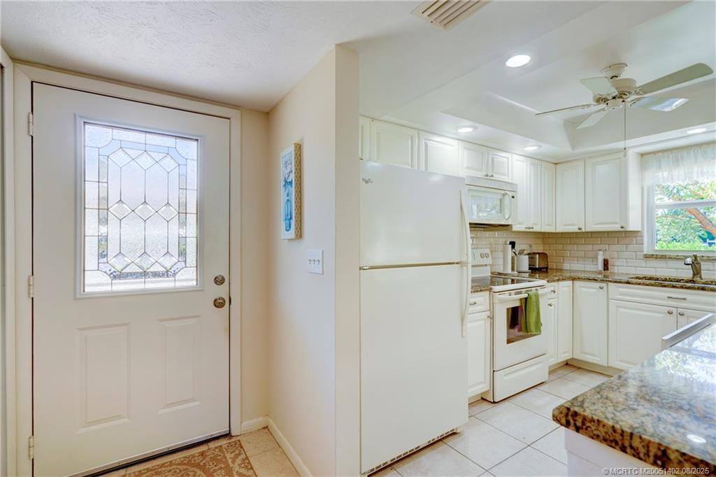 Stuart, Florida 34996, United States, 2 Bedrooms Bedrooms, ,2 BathroomsBathrooms,Residential,Active,170202