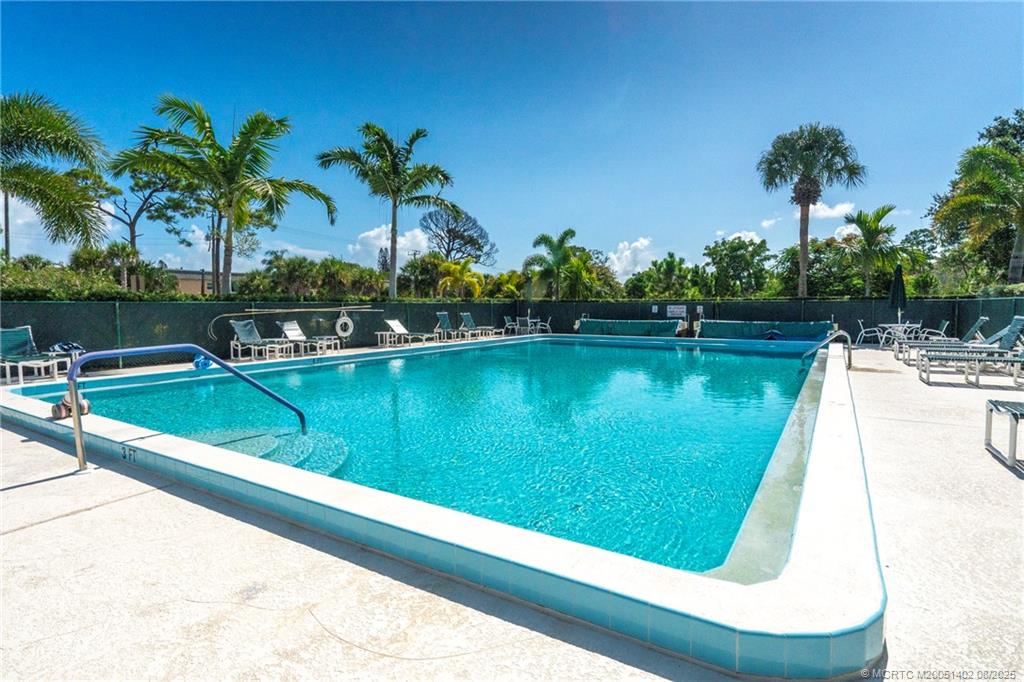 Stuart, Florida 34996, United States, 2 Bedrooms Bedrooms, ,2 BathroomsBathrooms,Residential,Active,170202