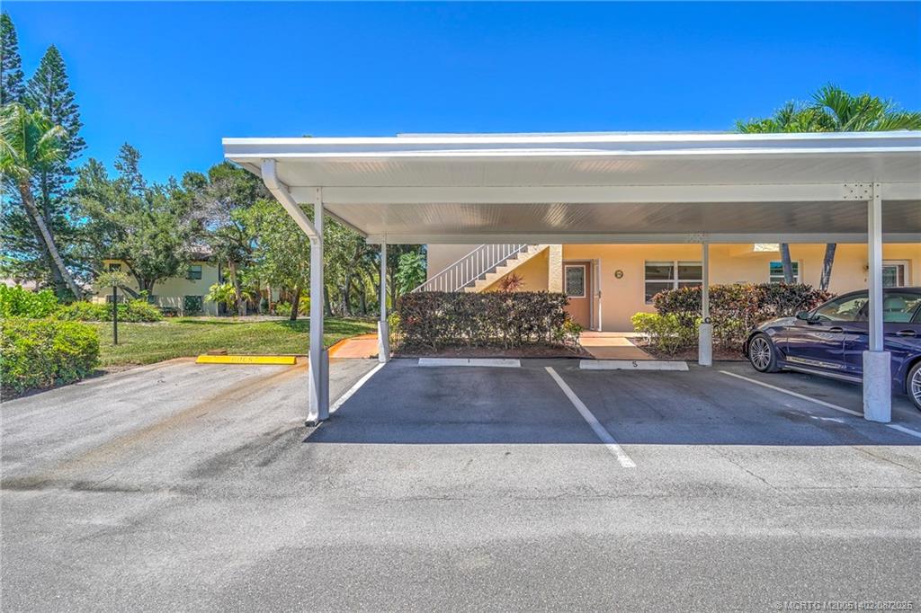 Stuart, Florida 34996, United States, 2 Bedrooms Bedrooms, ,2 BathroomsBathrooms,Residential,Active,170202
