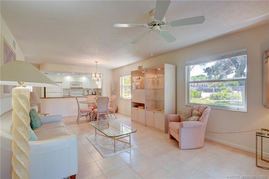 Stuart, Florida 34996, United States, 2 Bedrooms Bedrooms, ,2 BathroomsBathrooms,Residential,Active,170202