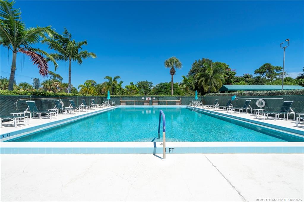 Stuart, Florida 34996, United States, 2 Bedrooms Bedrooms, ,2 BathroomsBathrooms,Residential,Active,170202