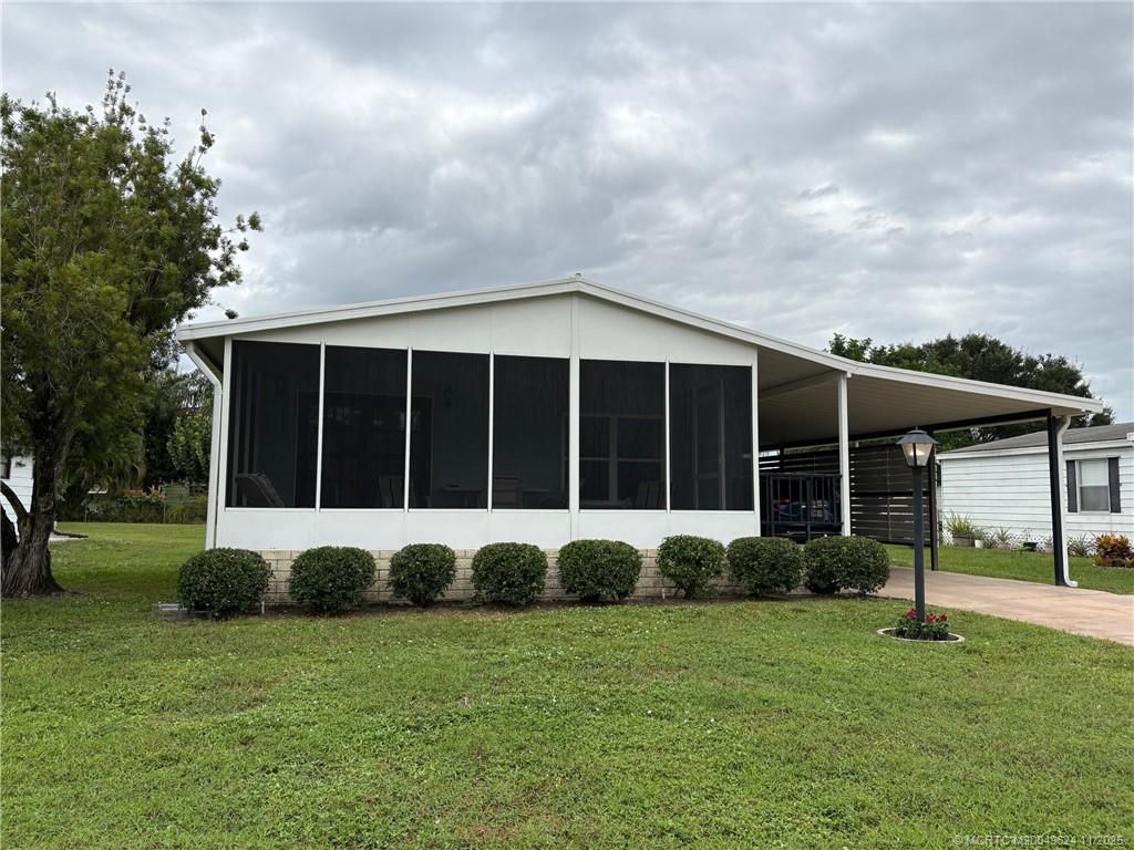 Photo of 2883 SW Monarch Trail, Stuart, FL 34997 (MLS # M20049624)