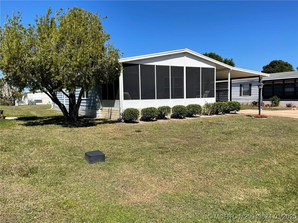 Photo of 2883 SW Monarch Trail, Stuart, FL 34997 (MLS # M20049624)