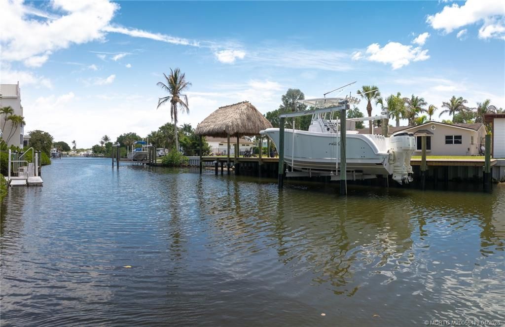 Photo of 4109 SE Whiticar Way, Stuart, FL 34997 (MLS # M20055189)