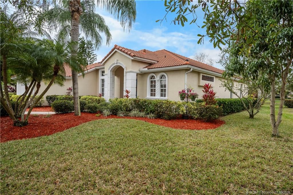 Photo of 1262 SW Maplewood Drive, Port Saint Lucie, FL 34986 (MLS # M20054157)