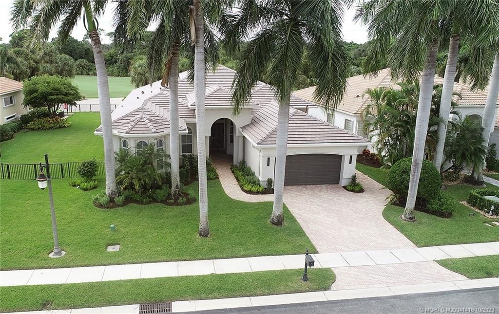 Photo of 131 Abondance Drive, Palm Beach Gardens, FL 33410 (MLS # M20041416)
