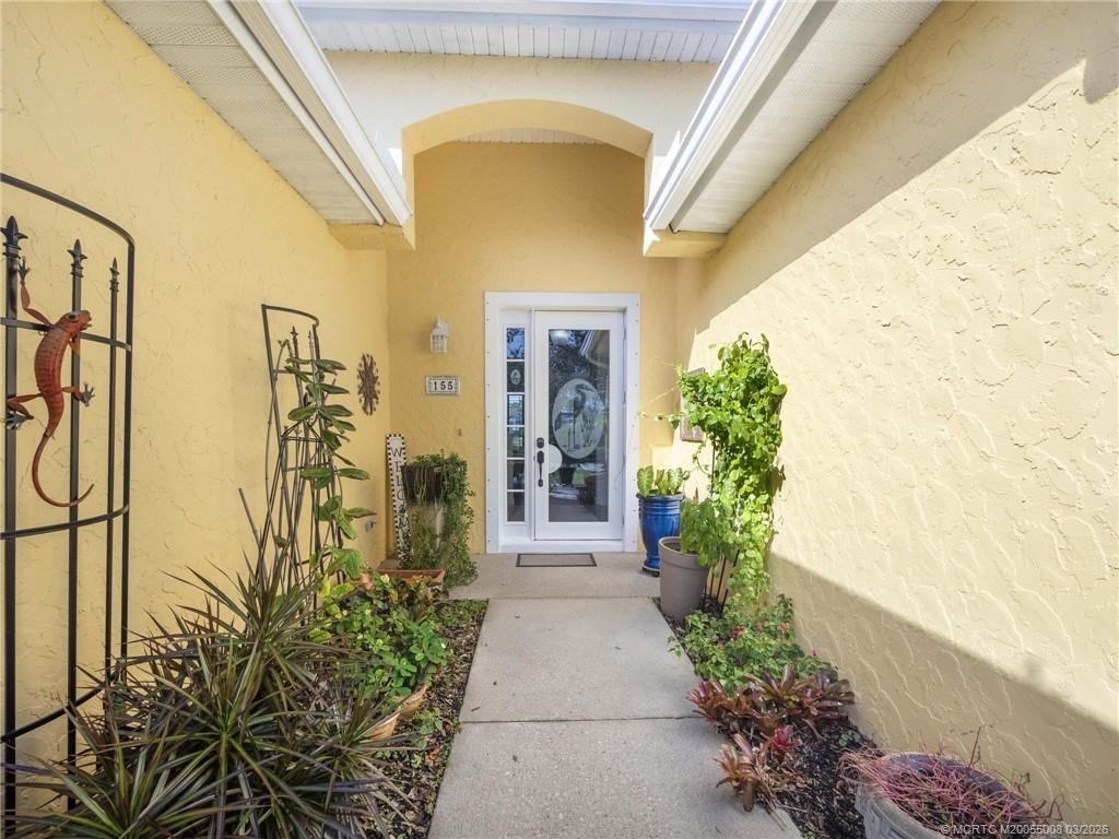 Photo of 155 56th Drive SW, Vero Beach, FL 32968 (MLS # M20055008)