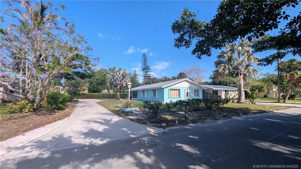 Photo of 1097 NE Kubin Avenue, Jensen Beach, FL 34957 (MLS # M20055234)