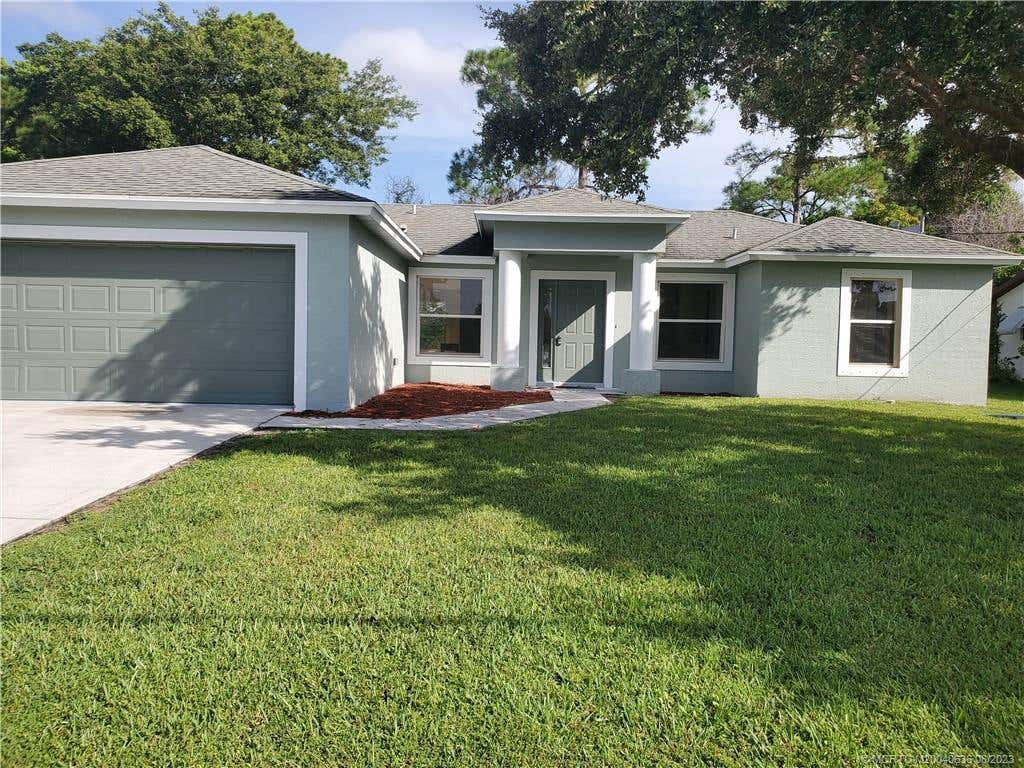 Photo of 141 SE VOLTAIR Terrace, Port Saint Lucie, FL 34984 (MLS # M20040636)