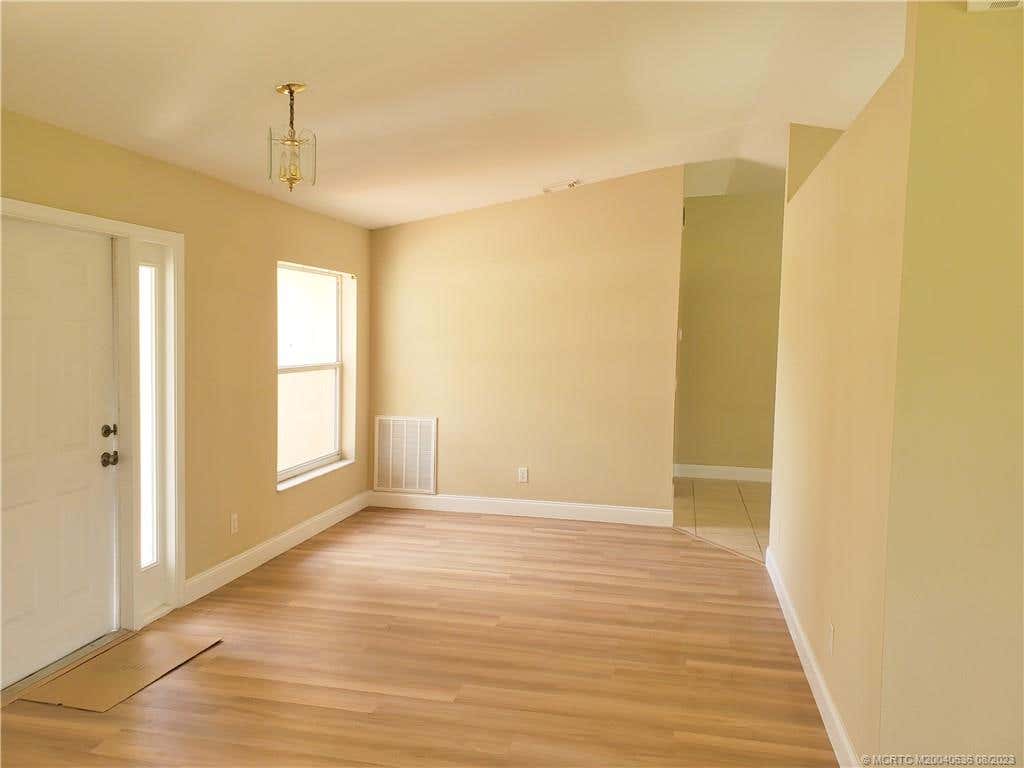 Photo of 141 SE VOLTAIR Terrace, Port Saint Lucie, FL 34984 (MLS # M20040636)