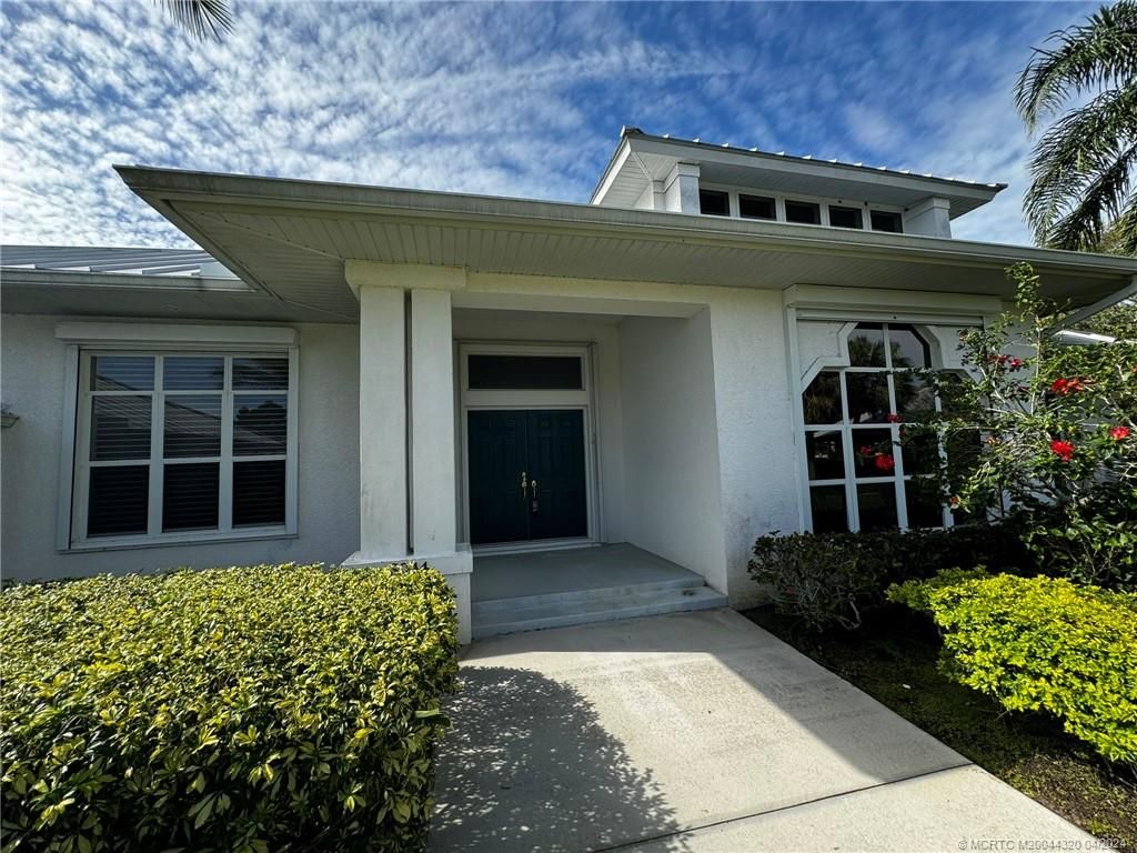 Photo of 3044 SE Farley Road, Port Saint Lucie, FL 34952 (MLS # M20044320)