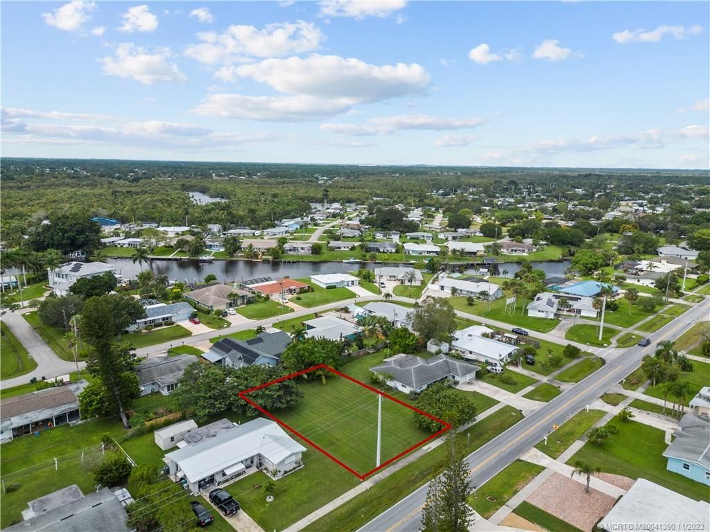 Photo of 206 Riomar Drive, Port Saint Lucie, FL 34952 (MLS # M20041390)