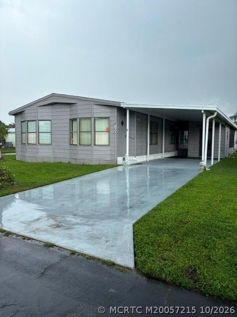 Photo of 4760 SE Bywood Terrace, Stuart, FL 34997 (MLS # M20057215)