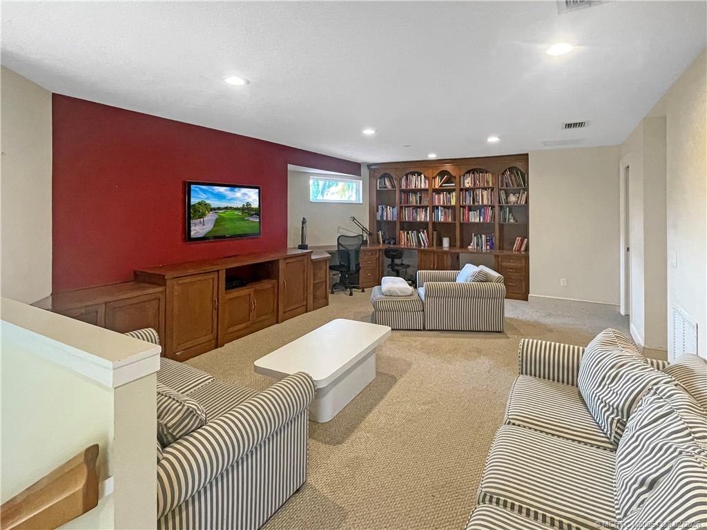 Palm City, Florida, 34990, United States, 5 Bedrooms Bedrooms, ,5 BathroomsBathrooms,Residential,Active,2020506
