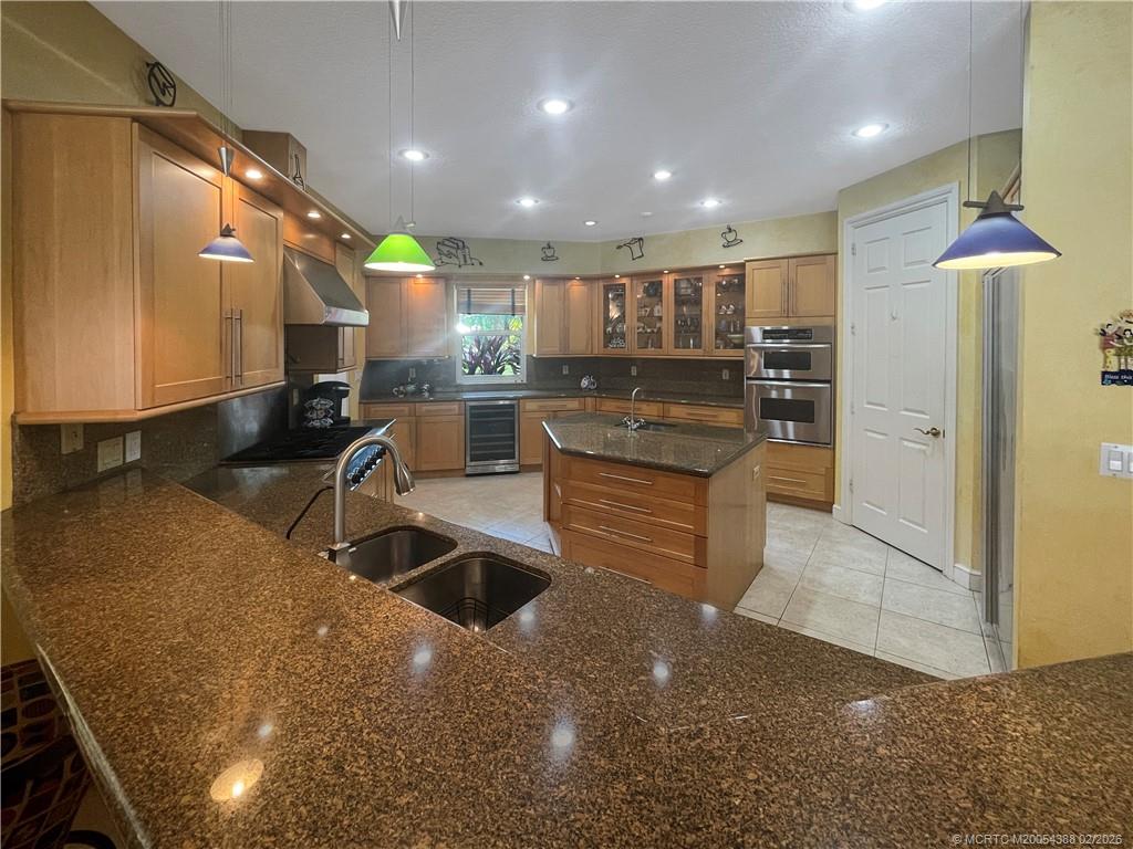 Palm City, Florida, 34990, United States, 5 Bedrooms Bedrooms, ,5 BathroomsBathrooms,Residential,Active,2020506