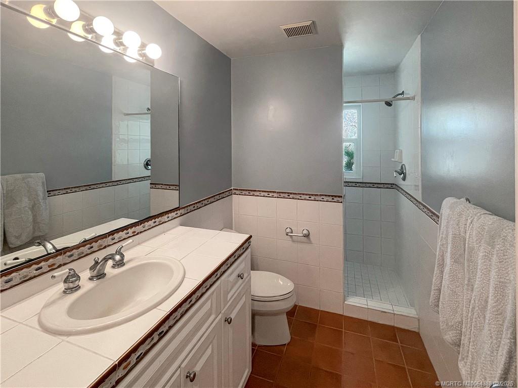 Palm City, Florida, 34990, United States, 5 Bedrooms Bedrooms, ,5 BathroomsBathrooms,Residential,Active,2020506