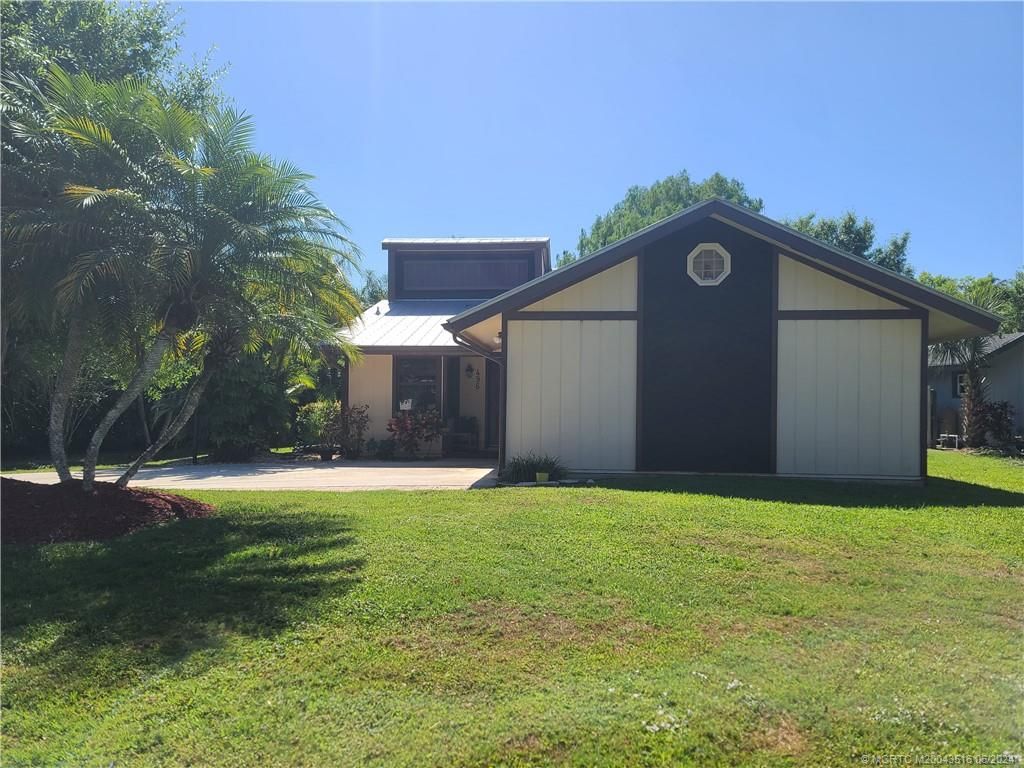 Photo of 496 SE Cardinal Trail, Stuart, FL 34997 (MLS # M20043516)