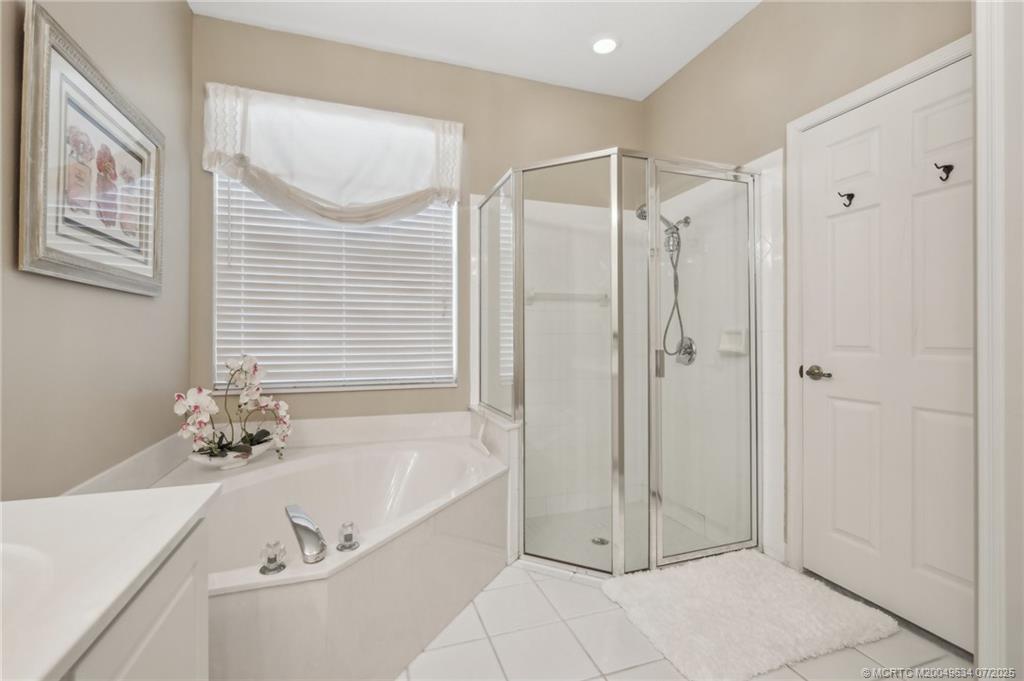 Jensen Beach, Florida 34957, United States, 3 Bedrooms Bedrooms, ,2 BathroomsBathrooms,Residential,Active,89180