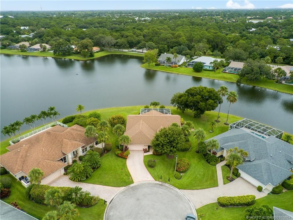 Photo of 2216 SW Oakwater Pointe, Palm City, FL 34990 (MLS # M20045810)