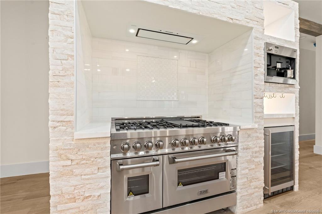 Palm City, Florida, 34990, United States, 4 Bedrooms Bedrooms, ,6 BathroomsBathrooms,Residential,Active,2031024