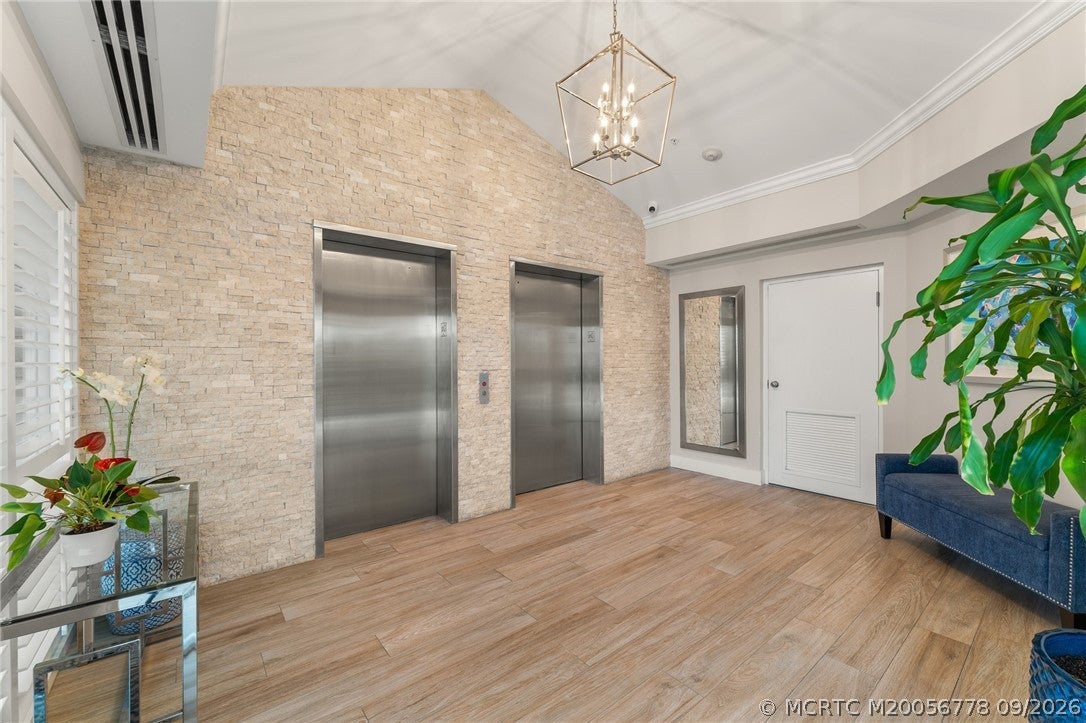 579 NE Plantation Road S108