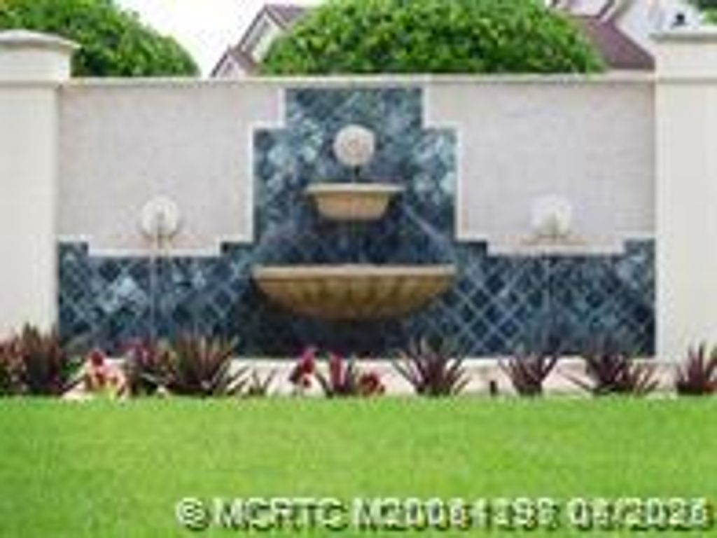 Photo of 225 SE Kitching Circle, Stuart, FL 34994 (MLS # M20051198)