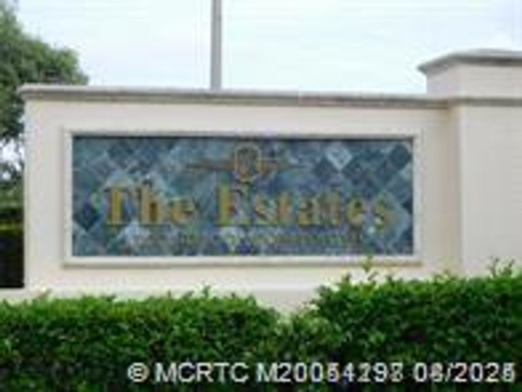Photo of 225 SE Kitching Circle, Stuart, FL 34994 (MLS # M20051198)