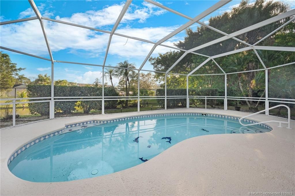 Photo of 444 SW Dalton Cir Circle, Port Saint Lucie, FL 34953 (MLS # M20042060)