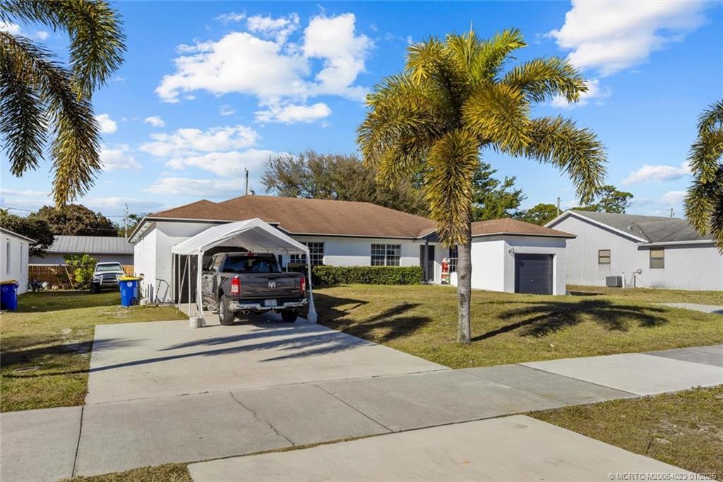 2593 SE Indian Street