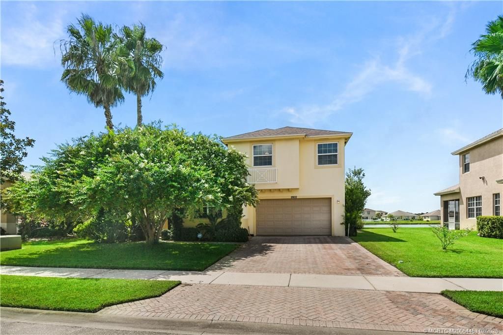 Photo of 9902 E Verona Circle, Vero Beach, FL 32966 (MLS # M20054453)
