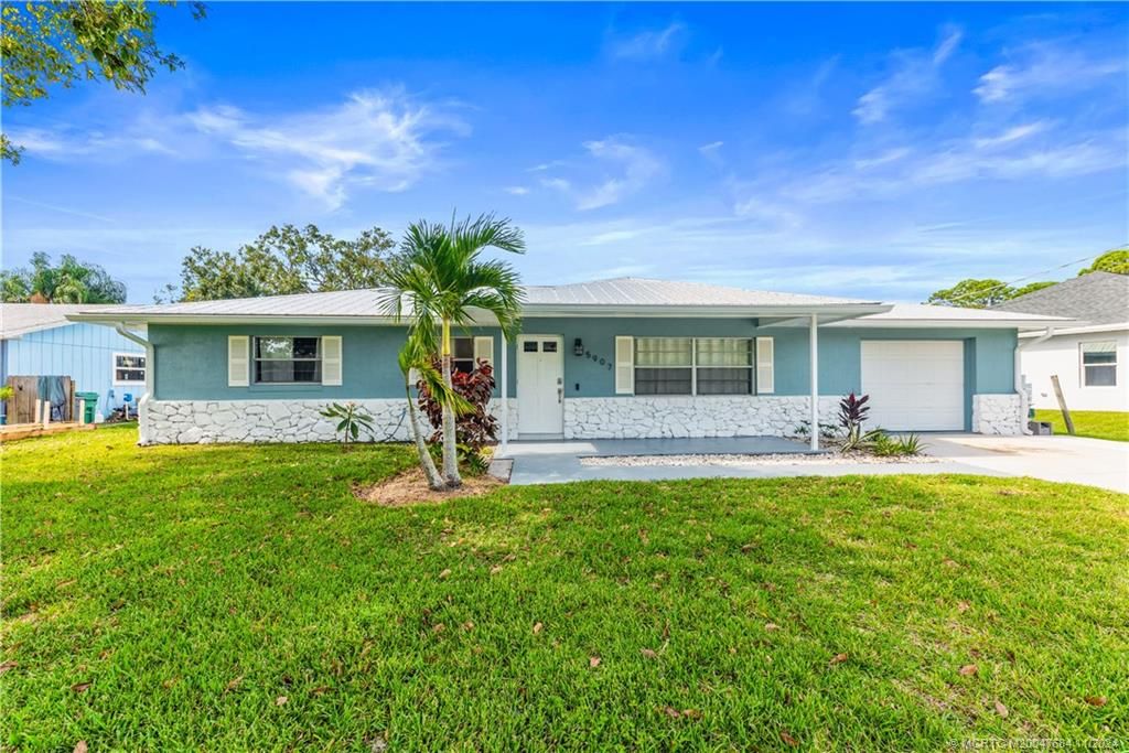 Photo of 5907 Myrtle Drive, Fort Pierce, FL 34982 (MLS # M20047684)