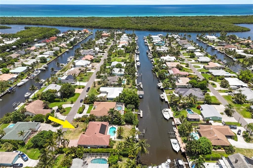 Photo of 8318 SE Coconut Street, Hobe Sound, FL 33455 (MLS # M20050976)