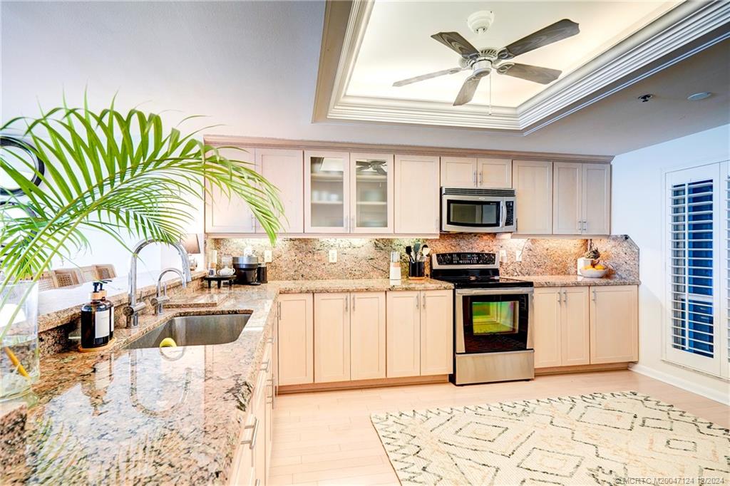 Stuart, Florida 34996, United States, 3 Bedrooms Bedrooms, ,3 BathroomsBathrooms,Residential,Active,40043