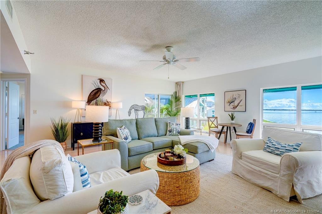 Stuart, Florida 34996, United States, 3 Bedrooms Bedrooms, ,3 BathroomsBathrooms,Residential,Active,40043