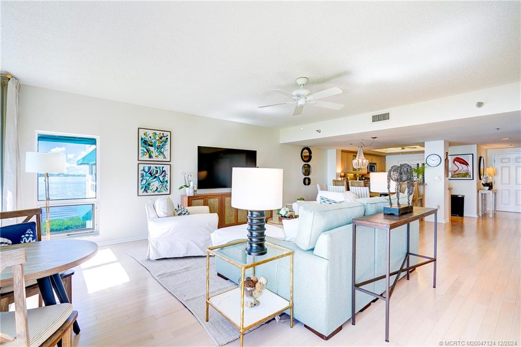 Stuart, Florida 34996, United States, 3 Bedrooms Bedrooms, ,3 BathroomsBathrooms,Residential,Active,40043