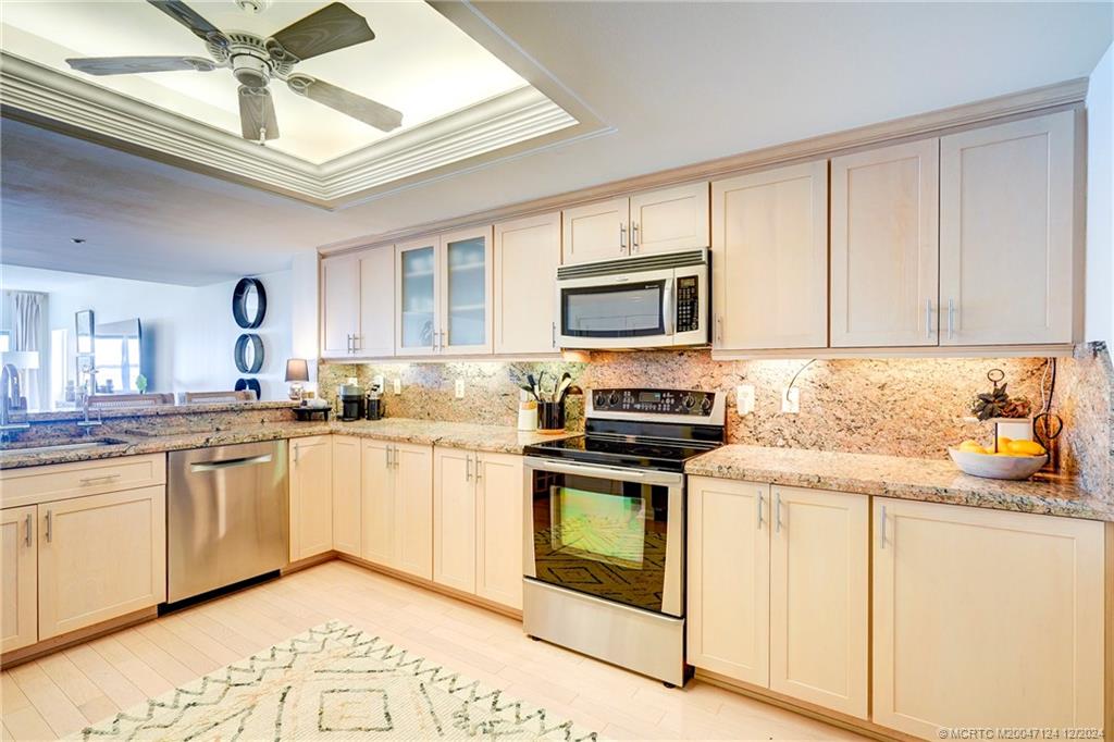 Stuart, Florida 34996, United States, 3 Bedrooms Bedrooms, ,3 BathroomsBathrooms,Residential,Active,40043