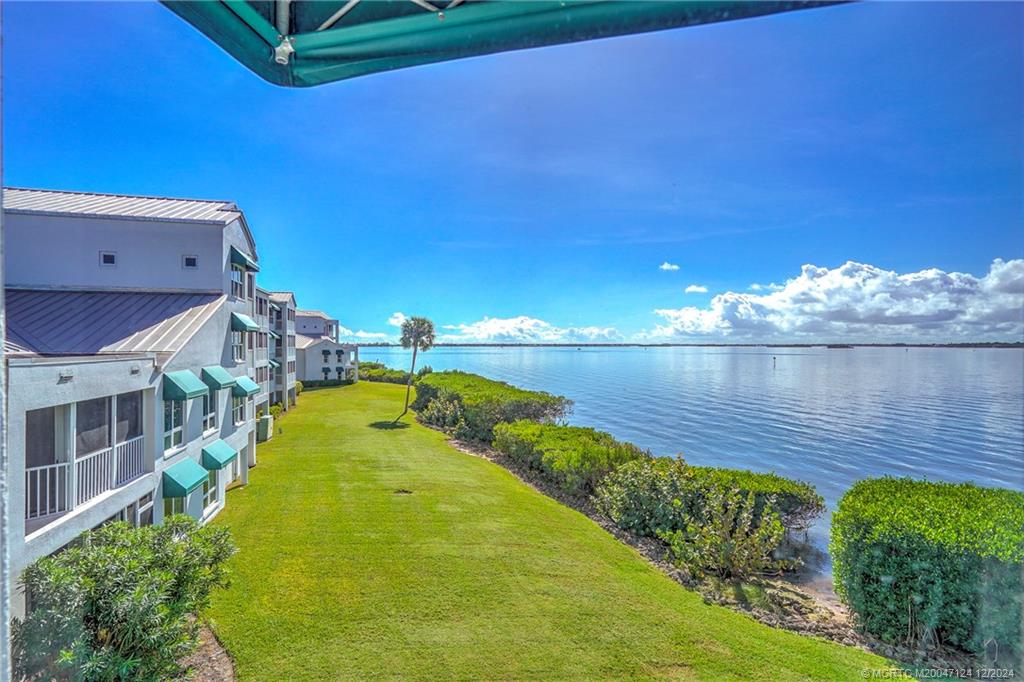 Stuart, Florida 34996, United States, 3 Bedrooms Bedrooms, ,3 BathroomsBathrooms,Residential,Active,40043