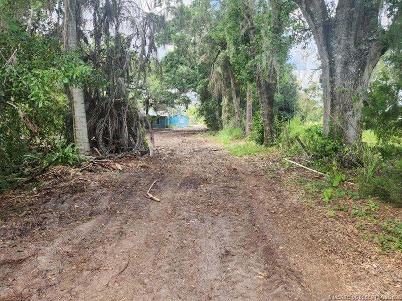 Photo of 3300 SW Dunklin Avenue, Okeechobee, FL 34974 (MLS # M20055913)