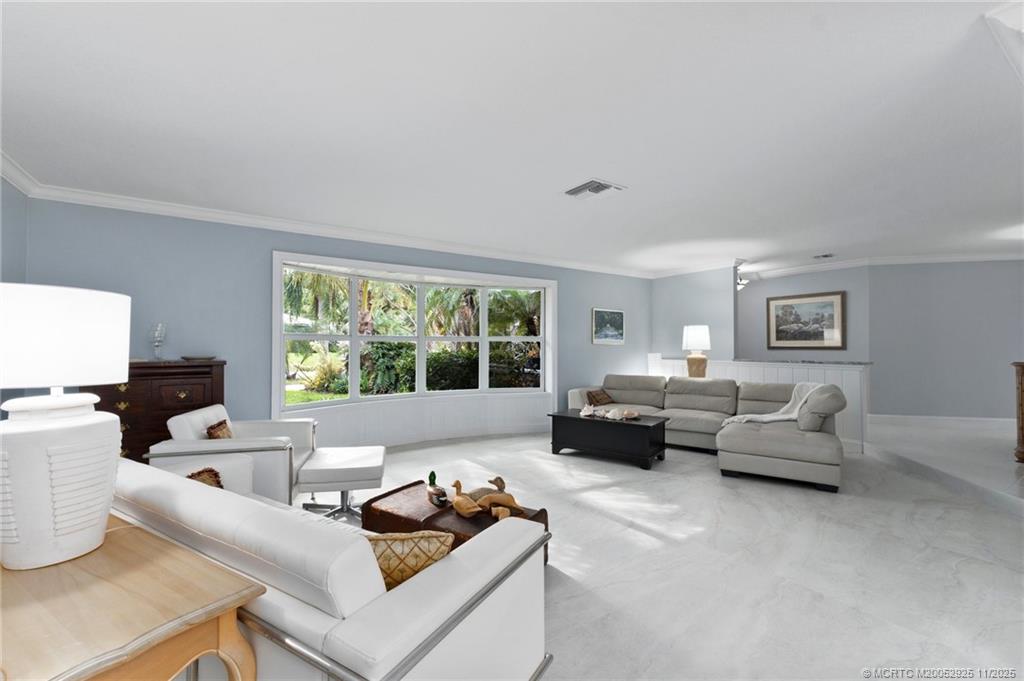 Stuart, Florida, 34996, United States, 4 Bedrooms Bedrooms, ,3 BathroomsBathrooms,Residential,Active,1984658