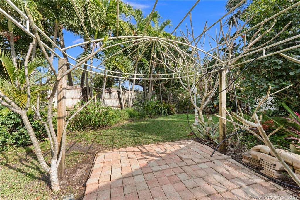 Stuart, Florida, 34996, United States, 4 Bedrooms Bedrooms, ,3 BathroomsBathrooms,Residential,Active,1984658