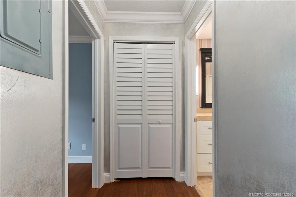 Stuart, Florida, 34996, United States, 4 Bedrooms Bedrooms, ,3 BathroomsBathrooms,Residential,Active,1984658