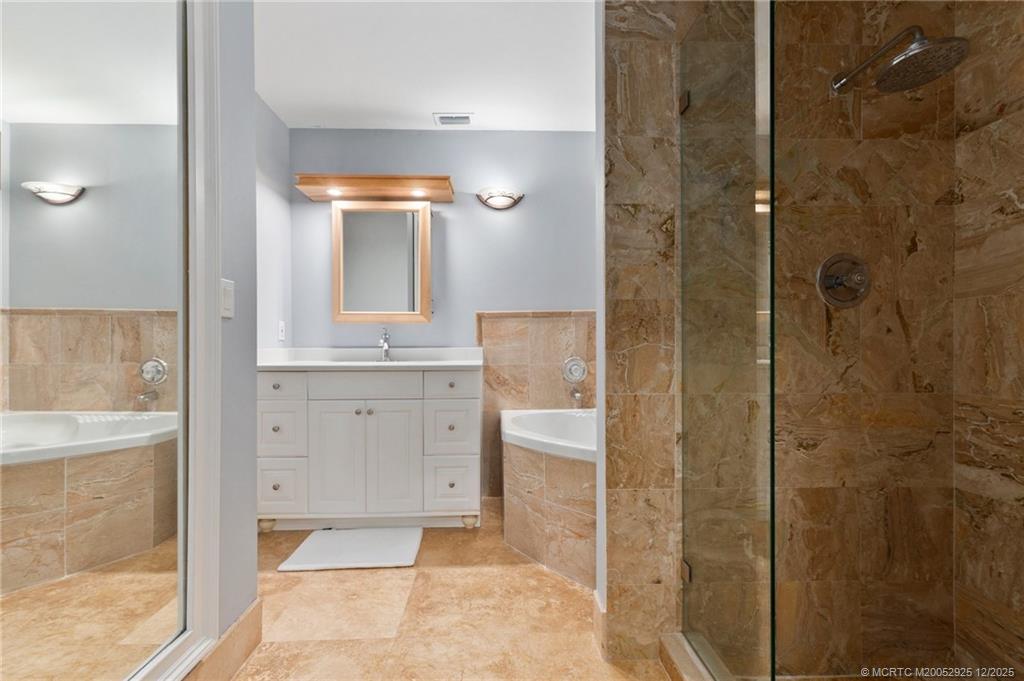 Stuart, Florida, 34996, United States, 4 Bedrooms Bedrooms, ,3 BathroomsBathrooms,Residential,Active,1984658