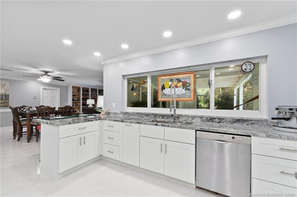 Stuart, Florida, 34996, United States, 4 Bedrooms Bedrooms, ,3 BathroomsBathrooms,Residential,Active,1984658