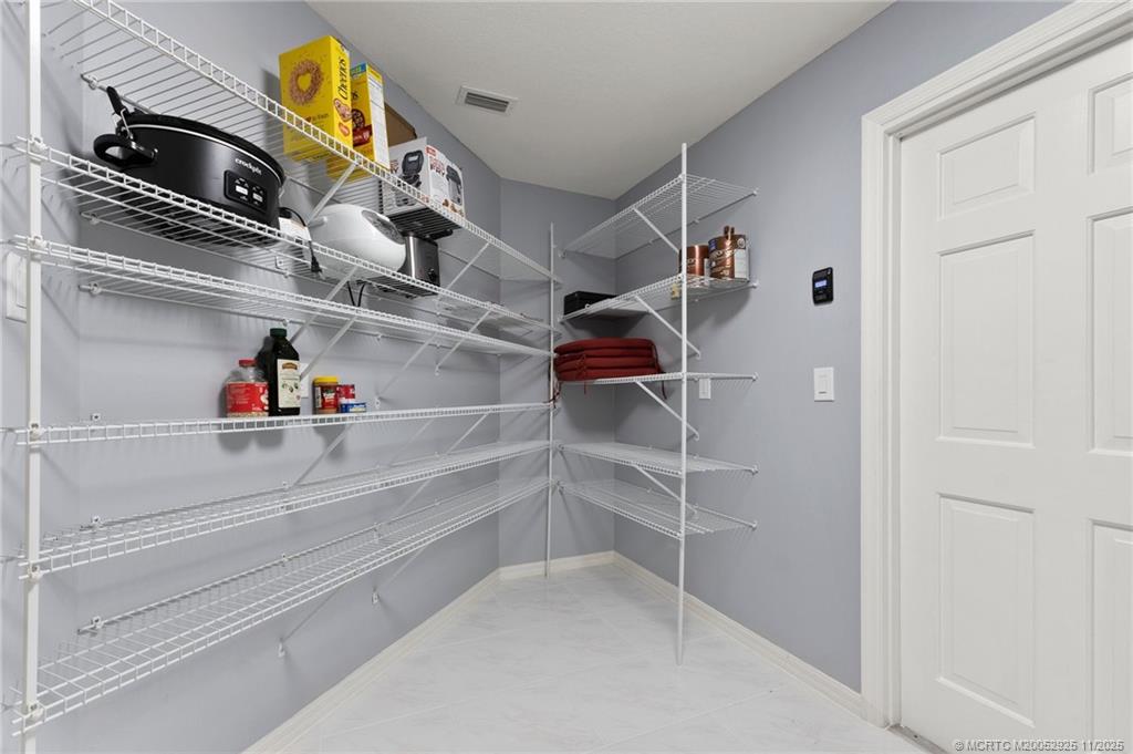 Stuart, Florida, 34996, United States, 4 Bedrooms Bedrooms, ,3 BathroomsBathrooms,Residential,Active,1984658